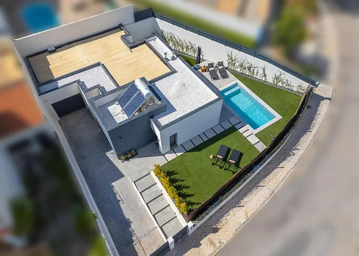 Host Wise - Bright Spacious House Swimming Pool * Porches (Algarve)