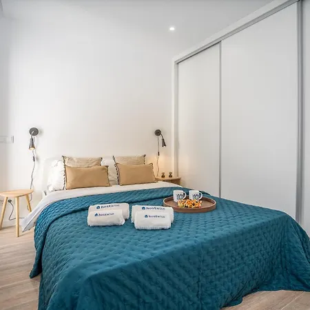 Host Wise - Bright Spacious House Swimming Pool Porches (Algarve)