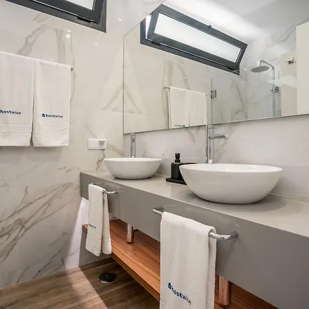 Host Wise - Bright Spacious House Swimming Pool * Porches (Algarve)