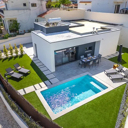Host Wise - Bright Spacious House Swimming Pool Ferienhaus Porches (Algarve)