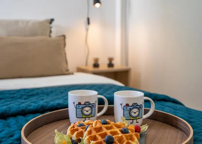 Nyaraló Host Wise - Bright Spacious House Swimming Pool *