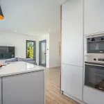 Host Wise - Bright Spacious House Swimming Pool 珀彻斯